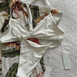 Frankie’s Bikinis NWT Binx Set in White